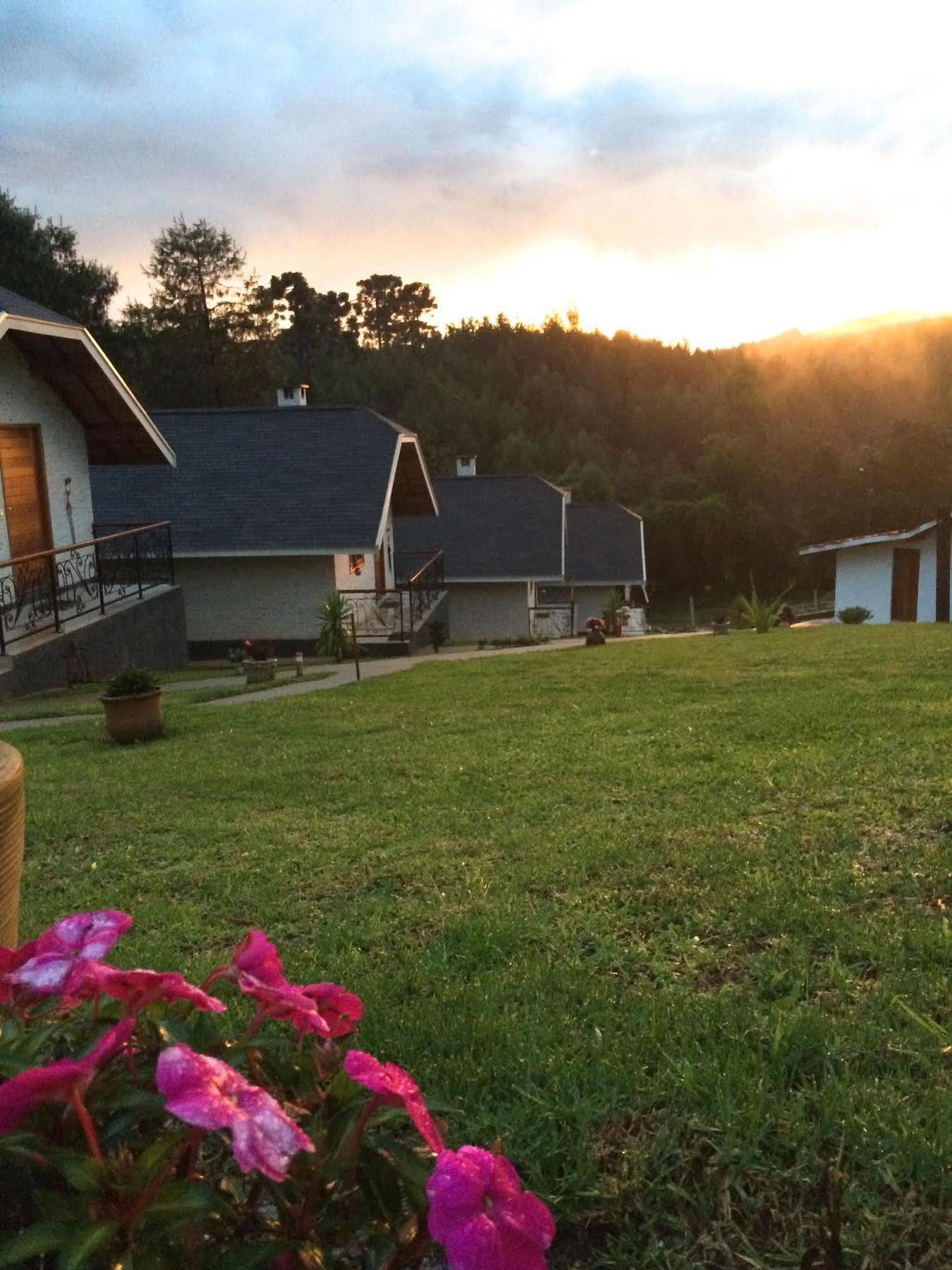 Pousada Villa Monte Verde Экстерьер фото