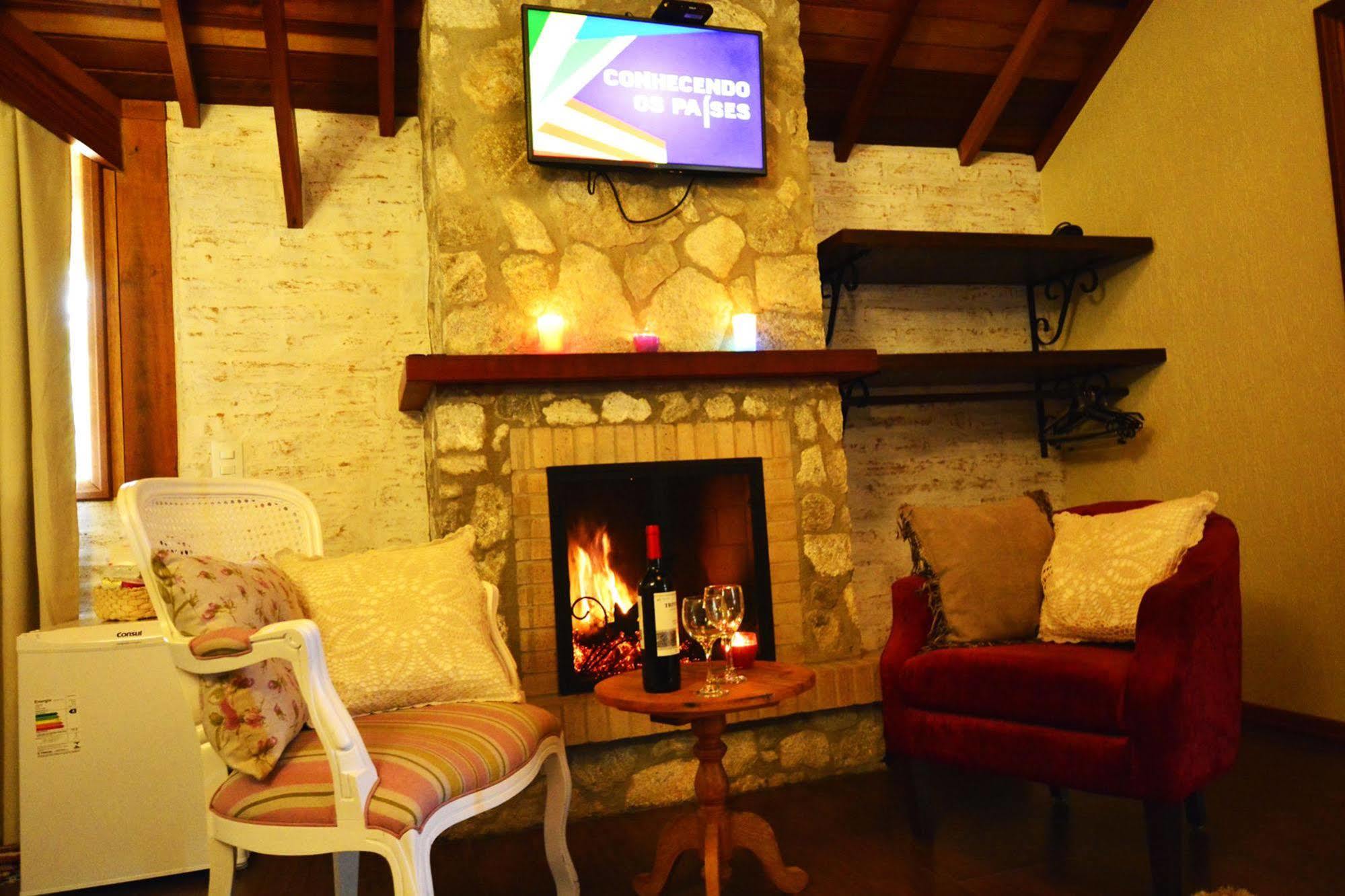 Pousada Villa Monte Verde Экстерьер фото
